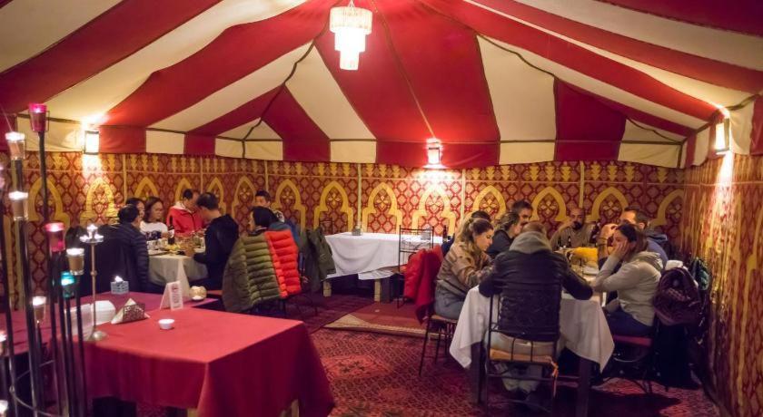 Отель Erg Chegaga Camp Excursions Мхамид Экстерьер фото