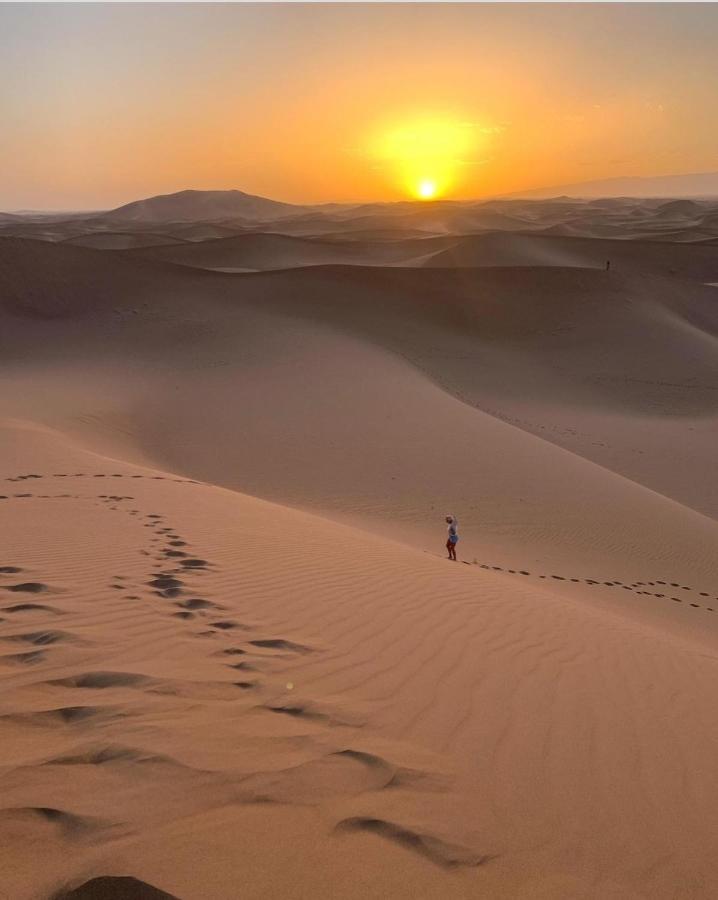 Отель Erg Chegaga Camp Excursions Мхамид Экстерьер фото
